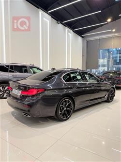 بی ئێم دەبڵیو سیریەس 5